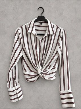 Windsor Striped Twist Front Cropped Blouse Size Small